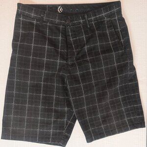 Mens VOLCOM plaid shorts size 33